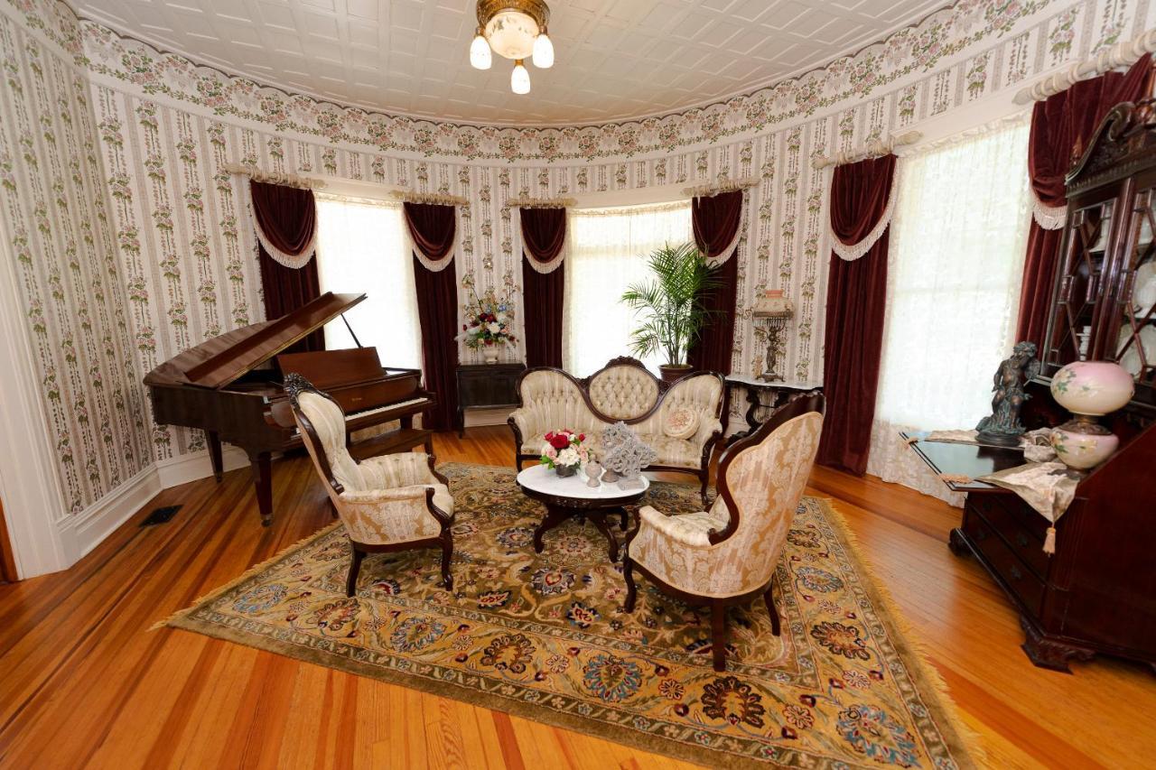 Captain Henderson House 호텔 아르카델피아 외부 사진
