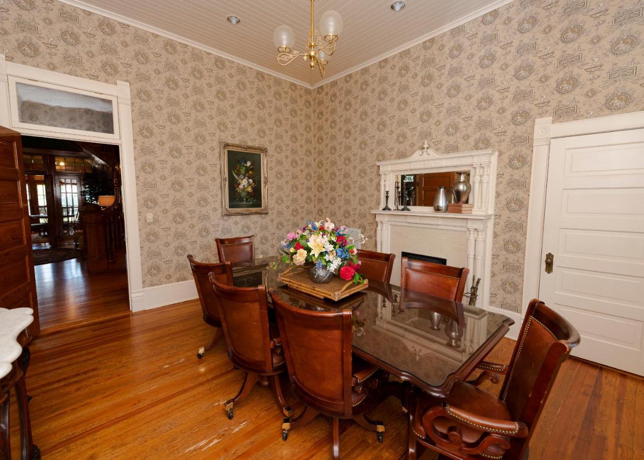 Captain Henderson House 호텔 아르카델피아 외부 사진