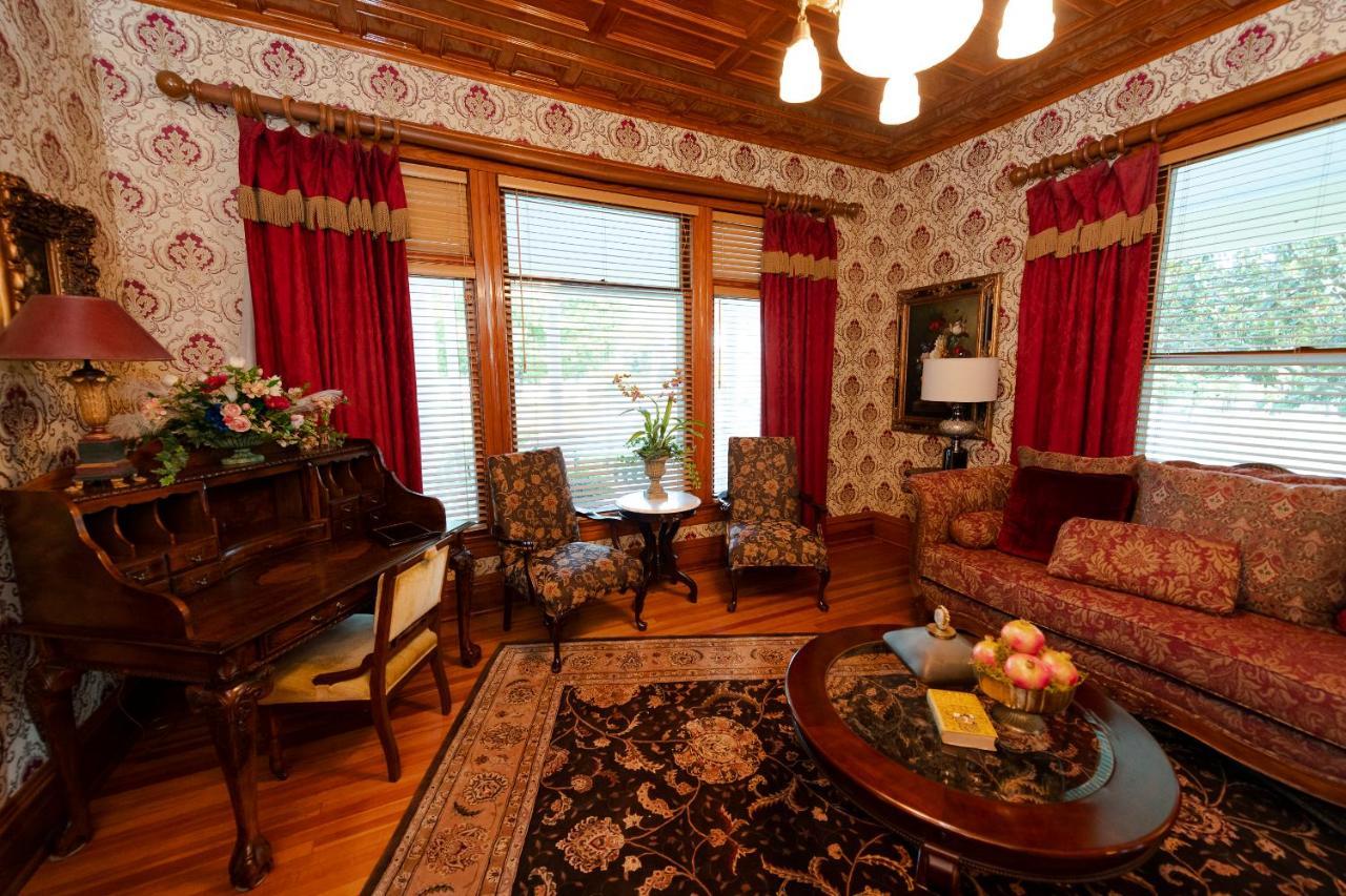 Captain Henderson House 호텔 아르카델피아 외부 사진