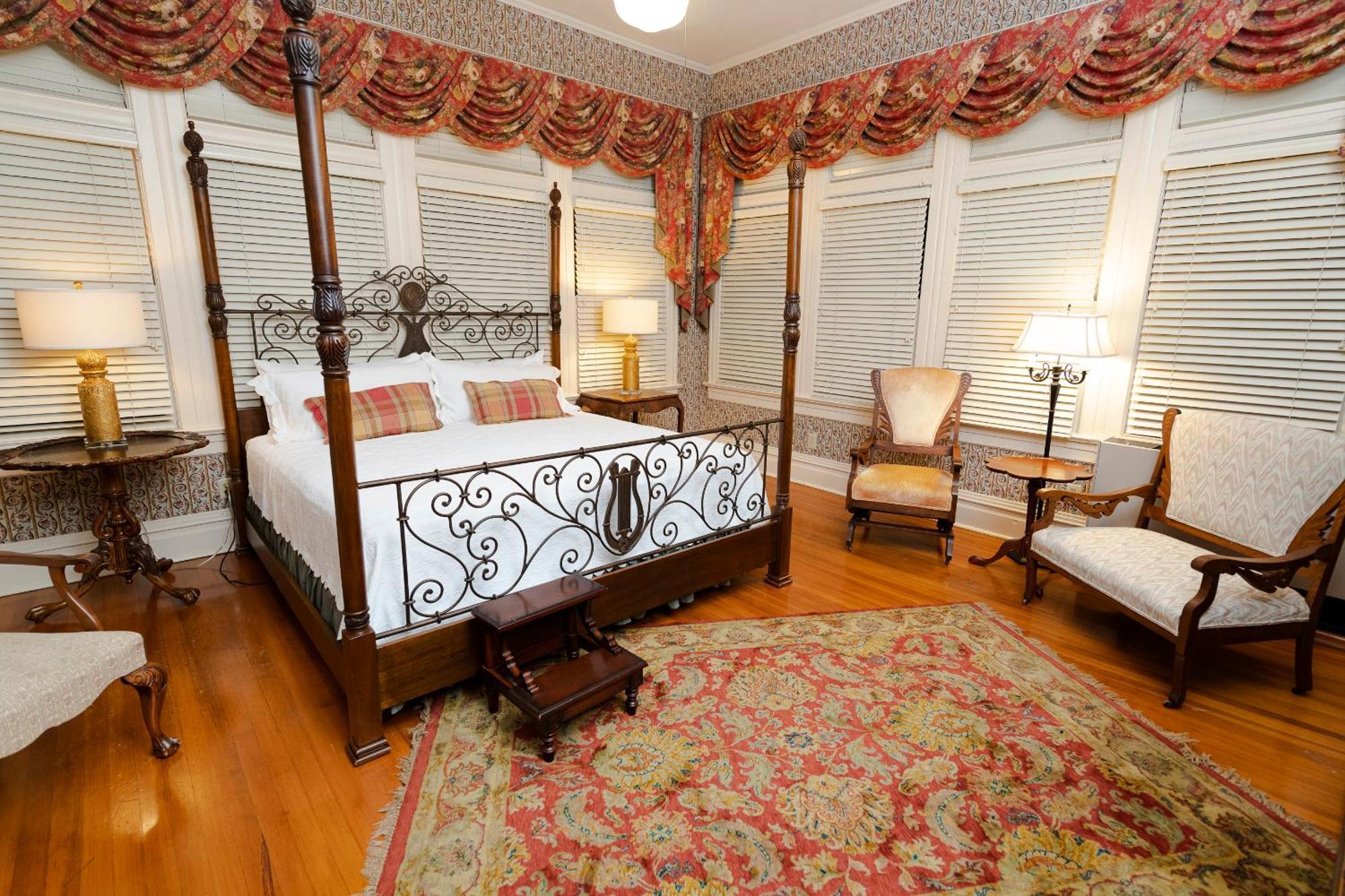 Captain Henderson House 호텔 아르카델피아 객실 사진