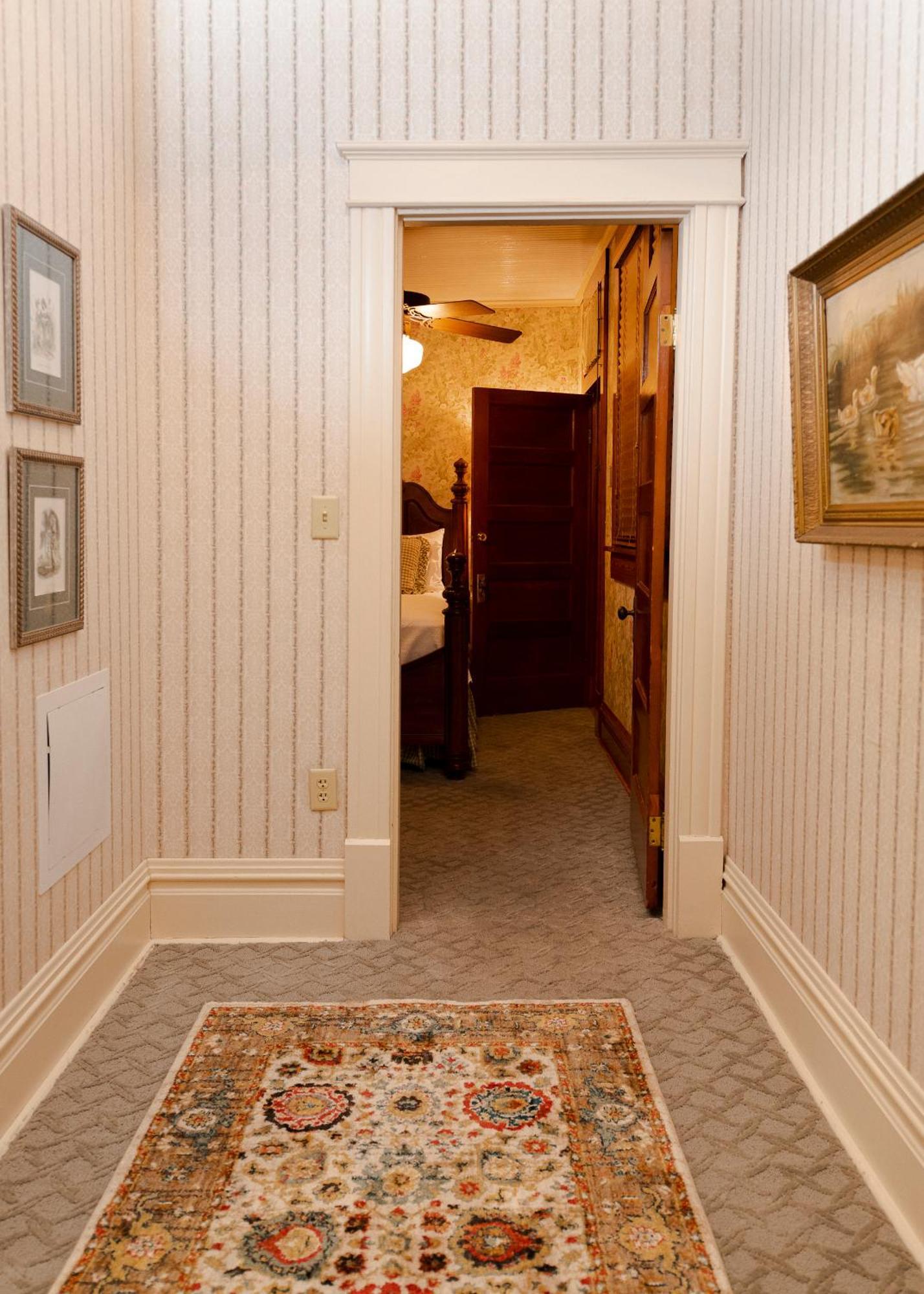 Captain Henderson House 호텔 아르카델피아 객실 사진