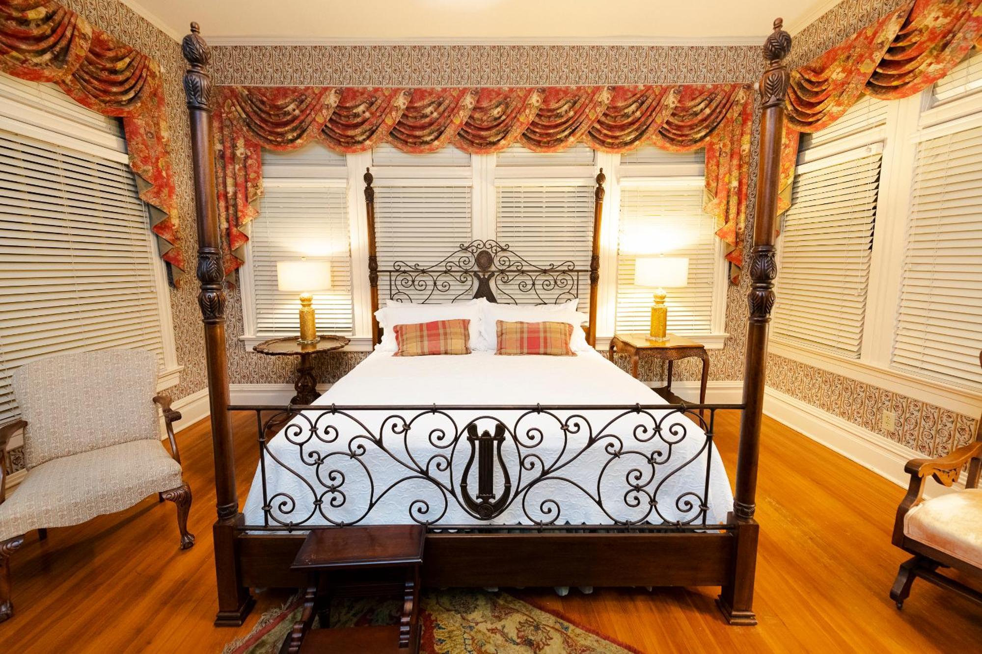 Captain Henderson House 호텔 아르카델피아 객실 사진